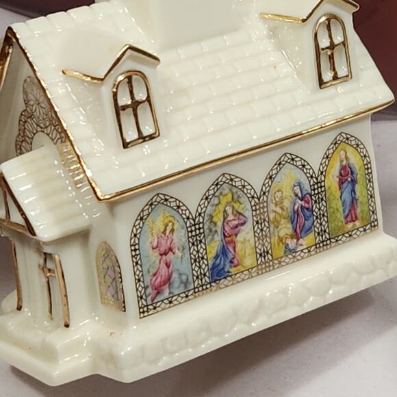 Lot 2 Lenox Ornament Churches Around The World Berkshire Chapel First in Series main image 7